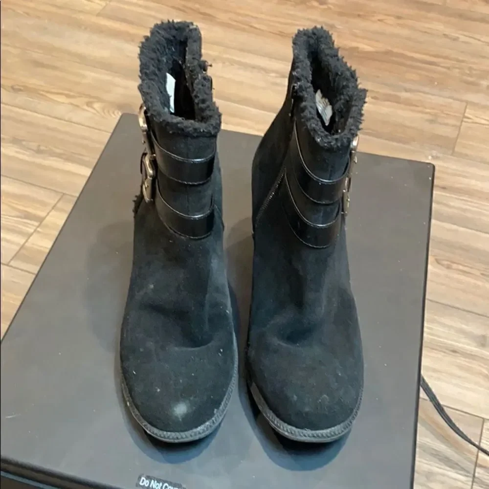 Solesensability Black wedge Booties 8.5